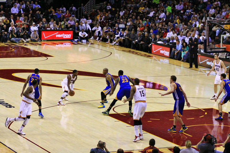 Cleveland Cavaliers vs Golden State Warriors in a National Basketball Association (NBA)